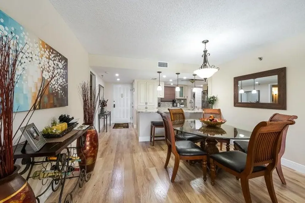 5340 NW 2nd Avenue NW Boca Raton FL 33487