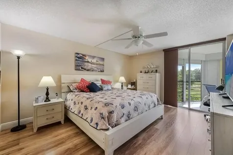5340 NW 2nd Avenue NW Boca Raton FL 33487