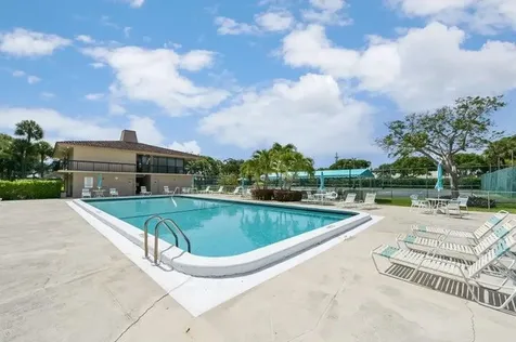 5340 NW 2nd Avenue NW Boca Raton FL 33487
