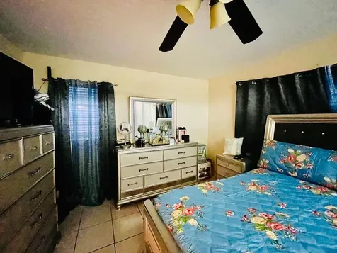 5051 W Oakland Park Boulevard W Lauderdale Lakes FL 33313