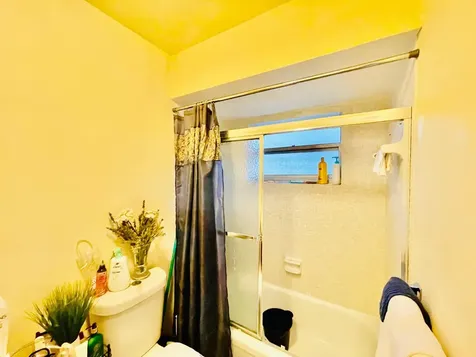 5051 W Oakland Park Boulevard W Lauderdale Lakes FL 33313