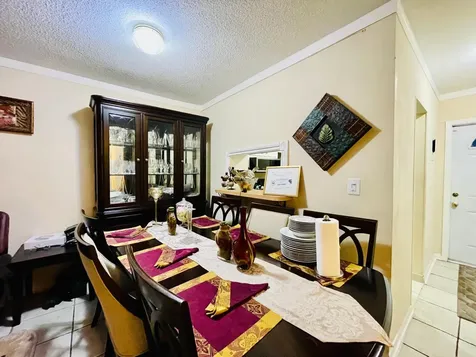 5051 W Oakland Park Boulevard W Lauderdale Lakes FL 33313