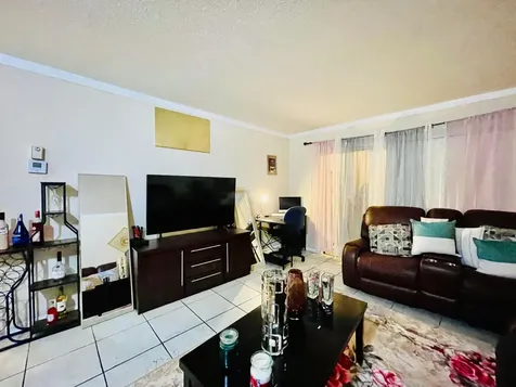 5051 W Oakland Park Boulevard W Lauderdale Lakes FL 33313