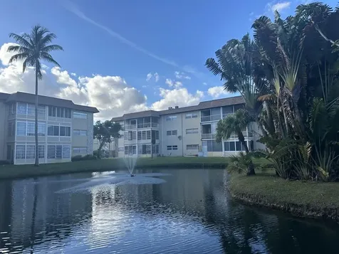 5051 W Oakland Park Boulevard W Lauderdale Lakes FL 33313