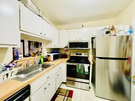 5051 W Oakland Park Boulevard W Lauderdale Lakes FL 33313