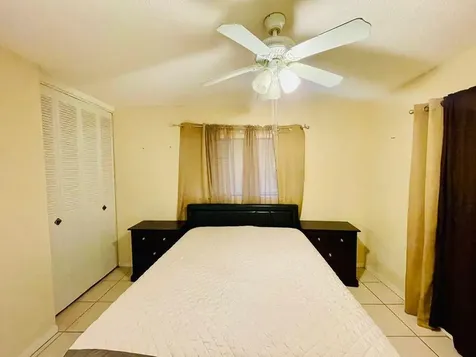 5051 W Oakland Park Boulevard W Lauderdale Lakes FL 33313