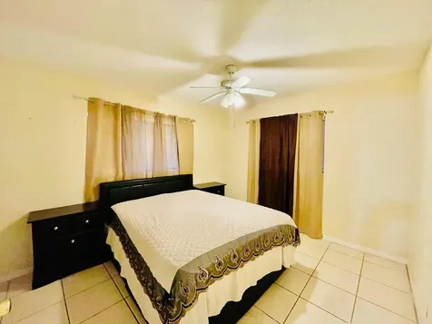 5051 W Oakland Park Boulevard W Lauderdale Lakes FL 33313