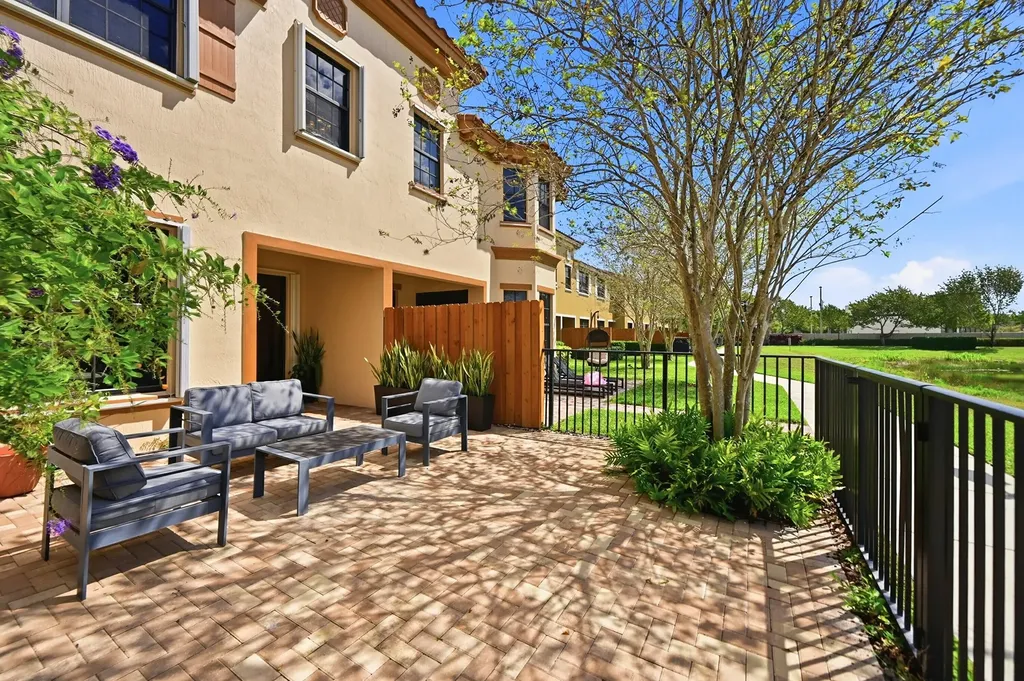 10415 Wellington Parc Drive Wellington FL 33449