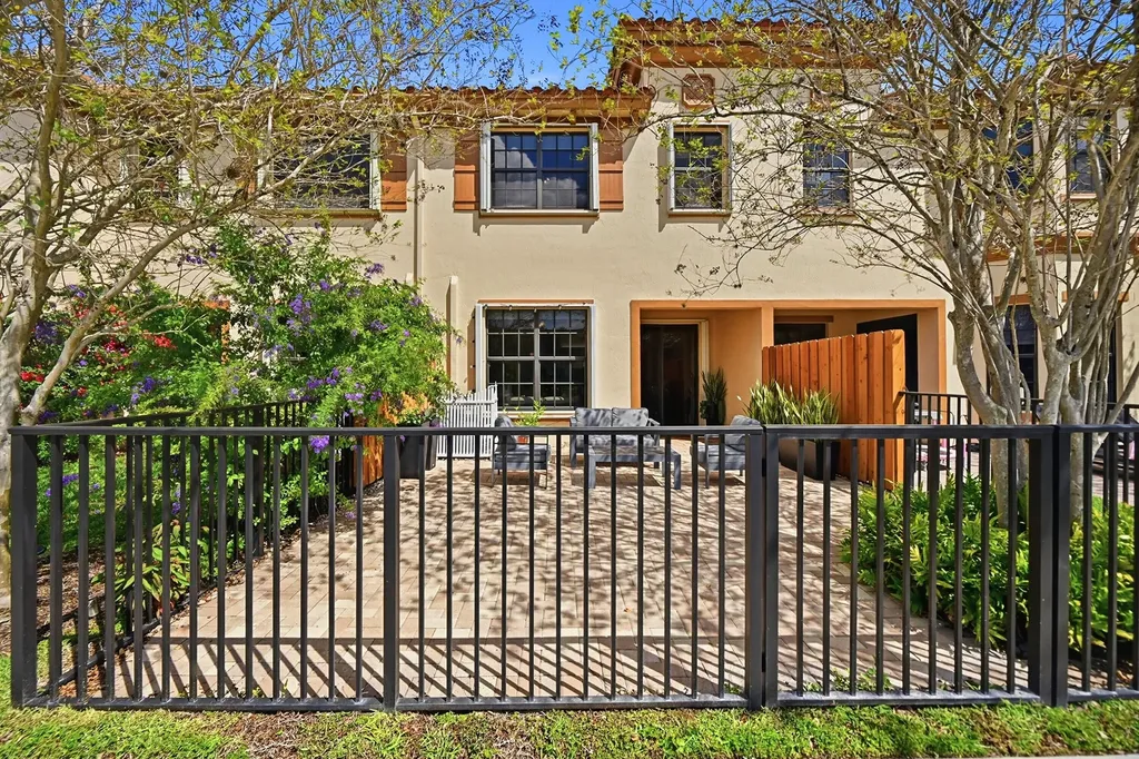10415 Wellington Parc Drive Wellington FL 33449