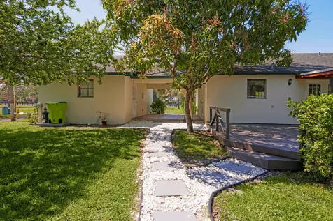 1230 F Road Loxahatchee Groves FL 33470