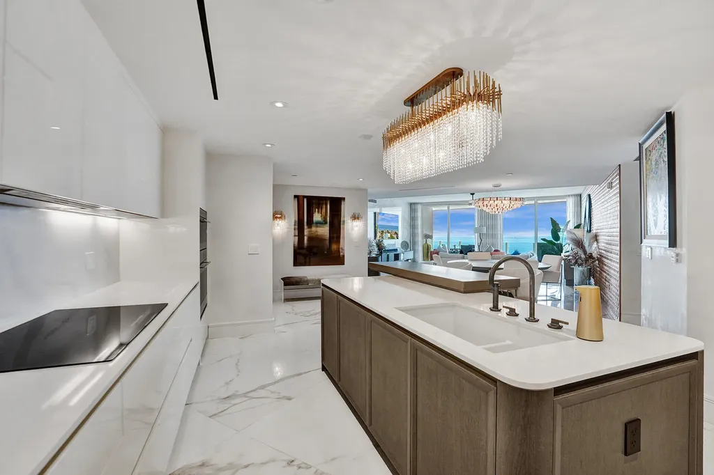 525 N Fort Lauderdale Beach Boulevard Fort Lauderdale FL 33304