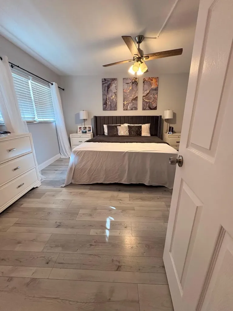 605 Oaks Drive Pompano Beach FL 33069