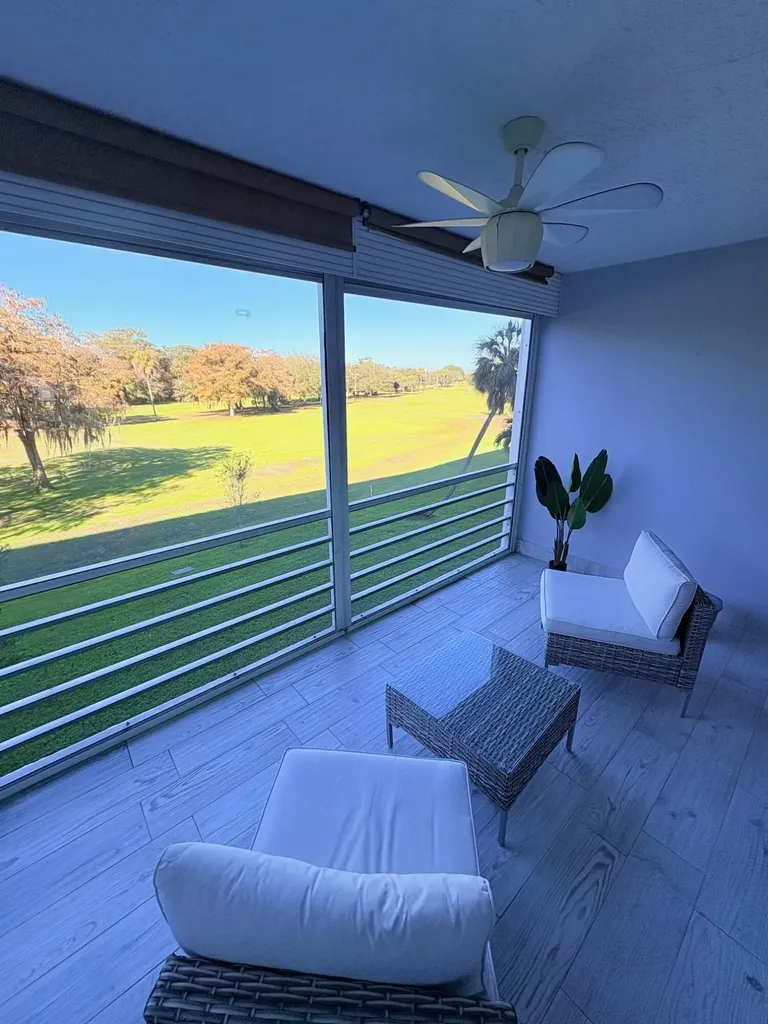 605 Oaks Drive Pompano Beach FL 33069