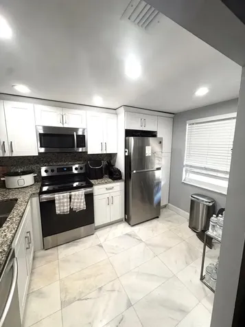 605 Oaks Drive Pompano Beach FL 33069