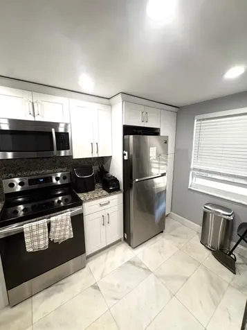 605 Oaks Drive Pompano Beach FL 33069