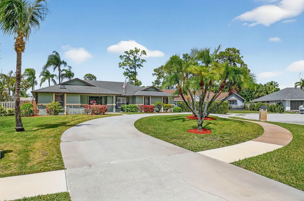 1074 Northumberland Court Wellington FL 33414