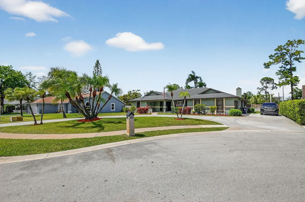 1074 Northumberland Court Wellington FL 33414