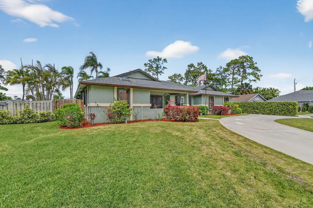 1074 Northumberland Court Wellington FL 33414