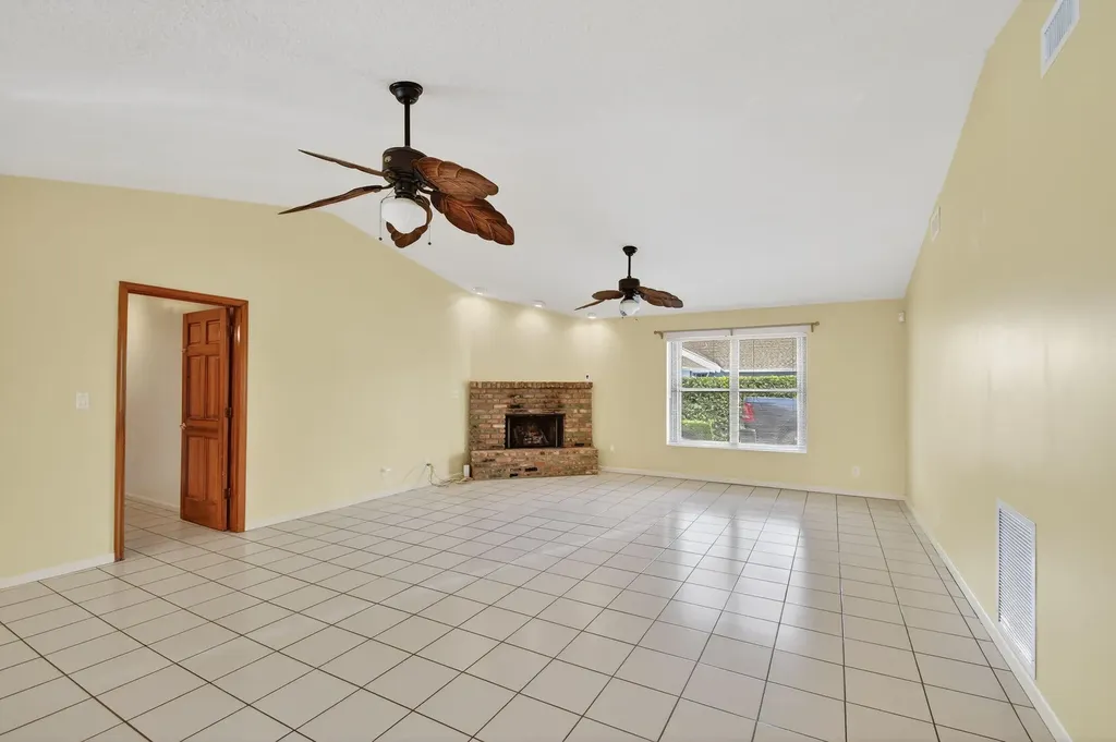 1074 Northumberland Court Wellington FL 33414