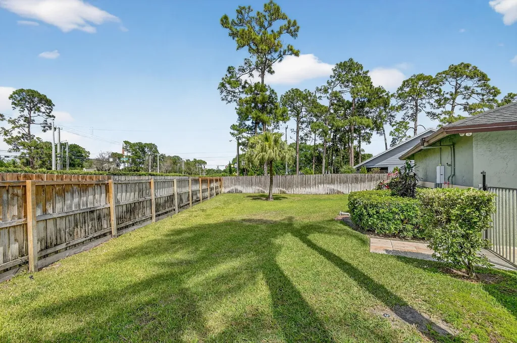 1074 Northumberland Court Wellington FL 33414