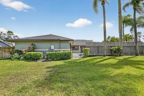 1074 Northumberland Court Wellington FL 33414