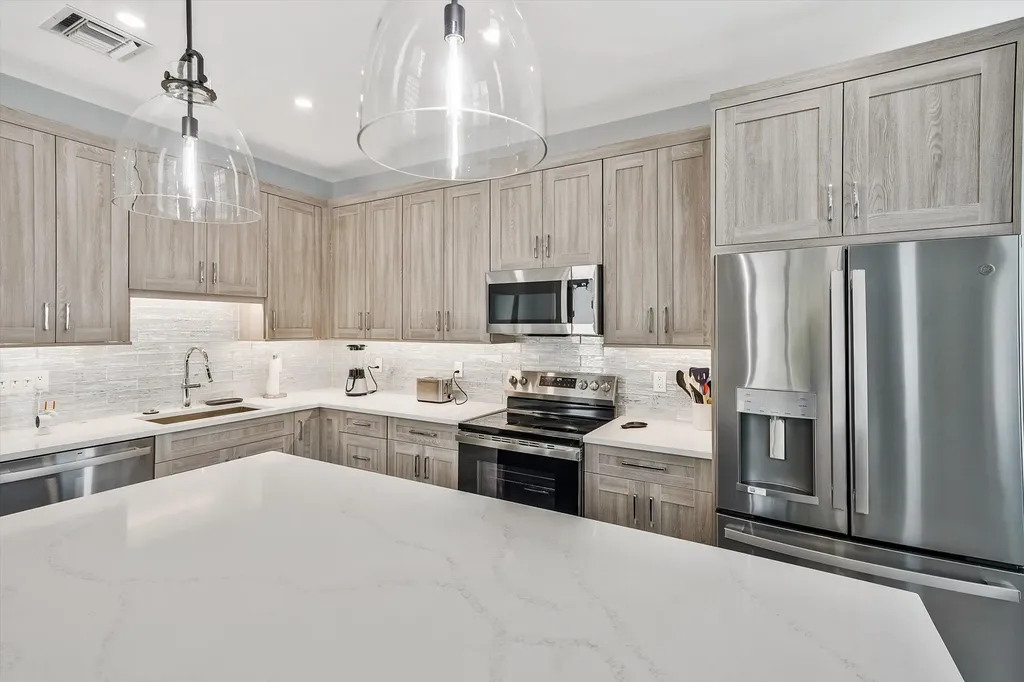 425 Hugh Street Jupiter FL 33458