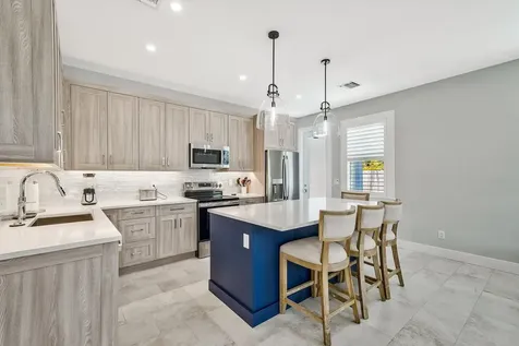 425 Hugh Street Jupiter FL 33458