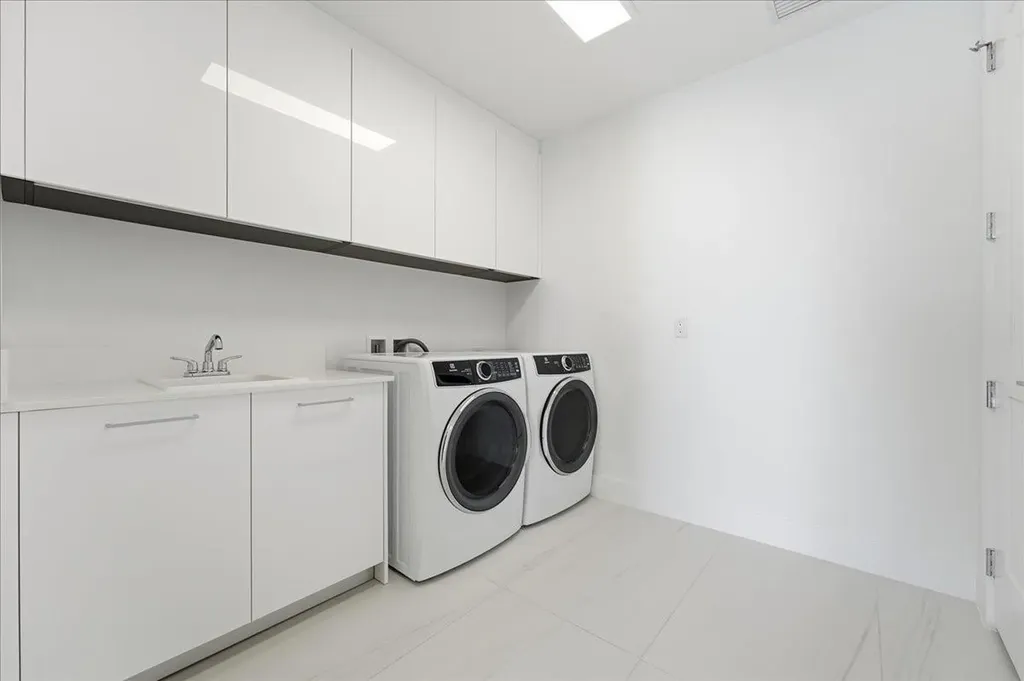 151 N Seabreeze Boulevard Fort Lauderdale FL 33304