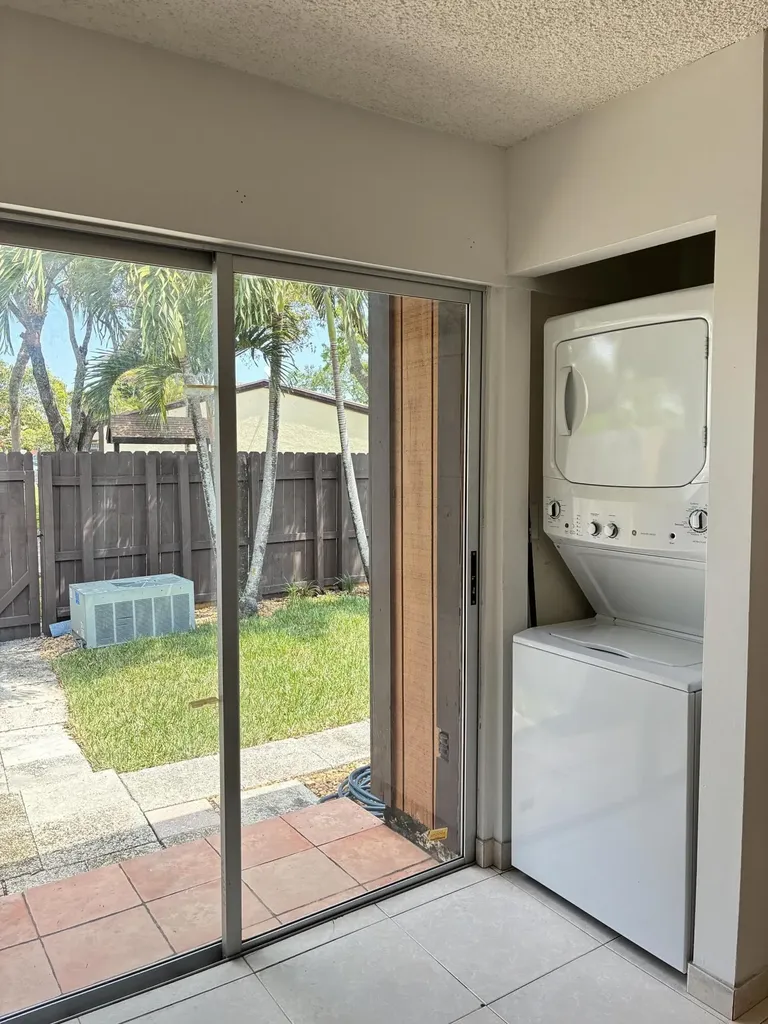 2301 Buttonwood Avenue Pembroke Pines FL 33026