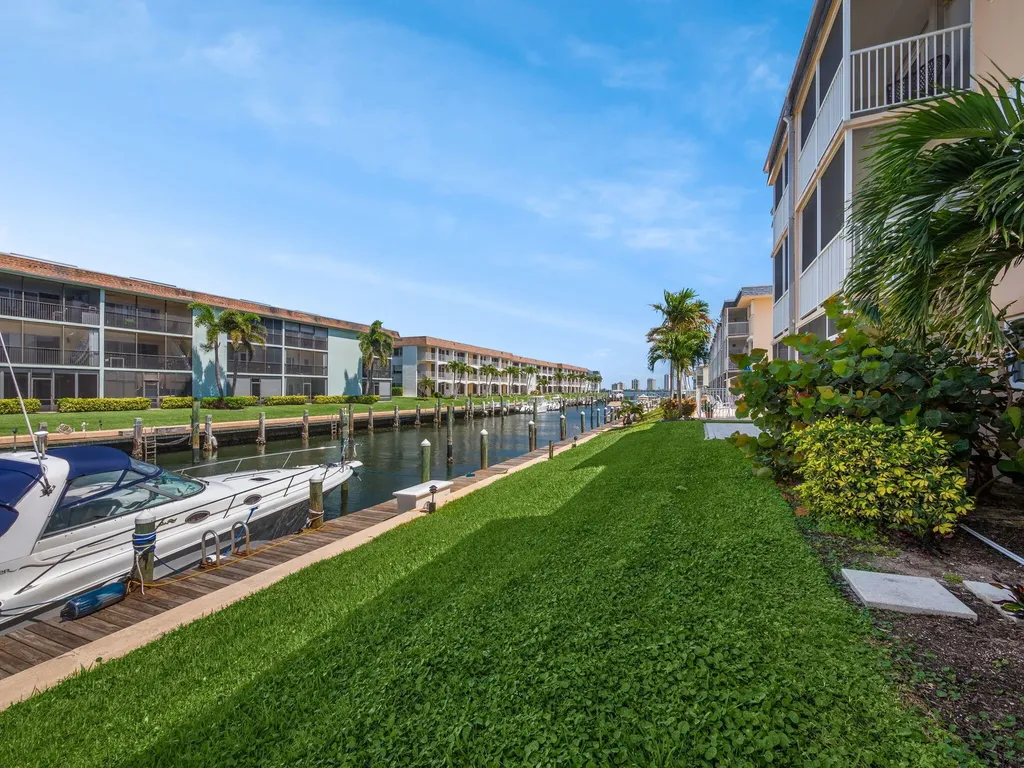 131 Doolen Court North Palm Beach FL 33408