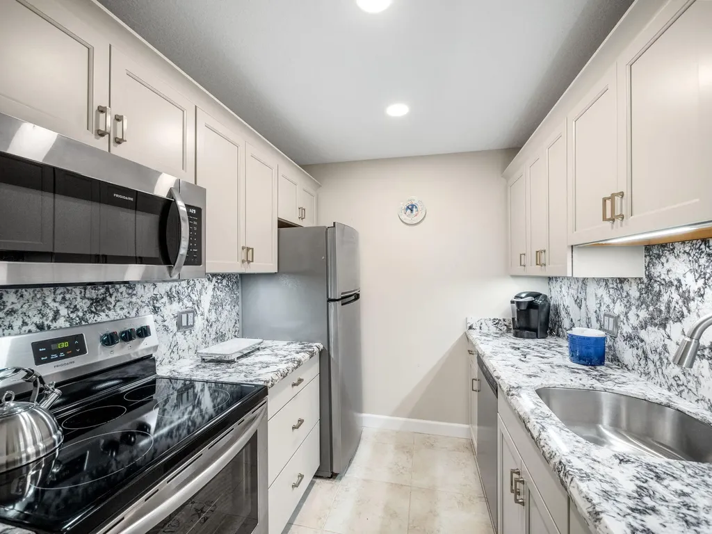 131 Doolen Court North Palm Beach FL 33408
