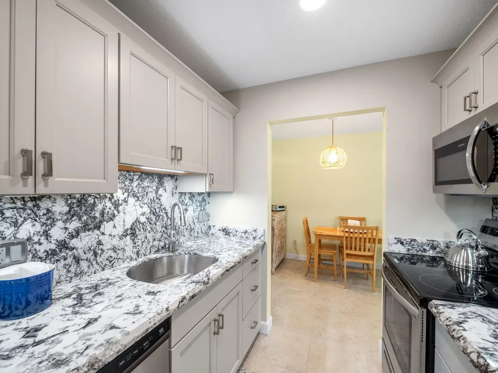 131 Doolen Court North Palm Beach FL 33408