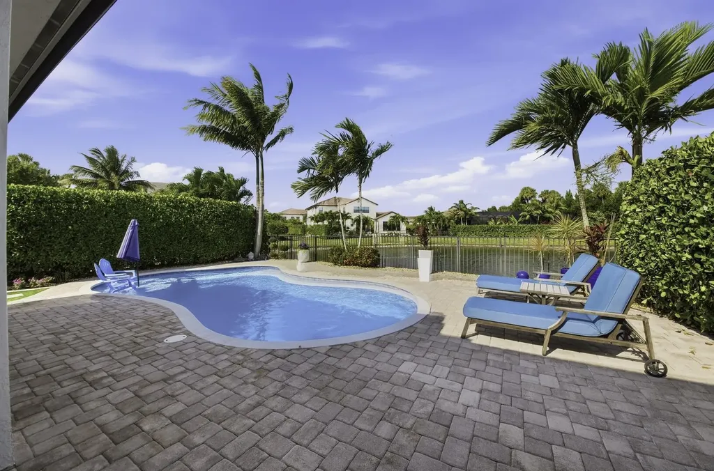 8644 Grand Prix Lane Boynton Beach FL 33472