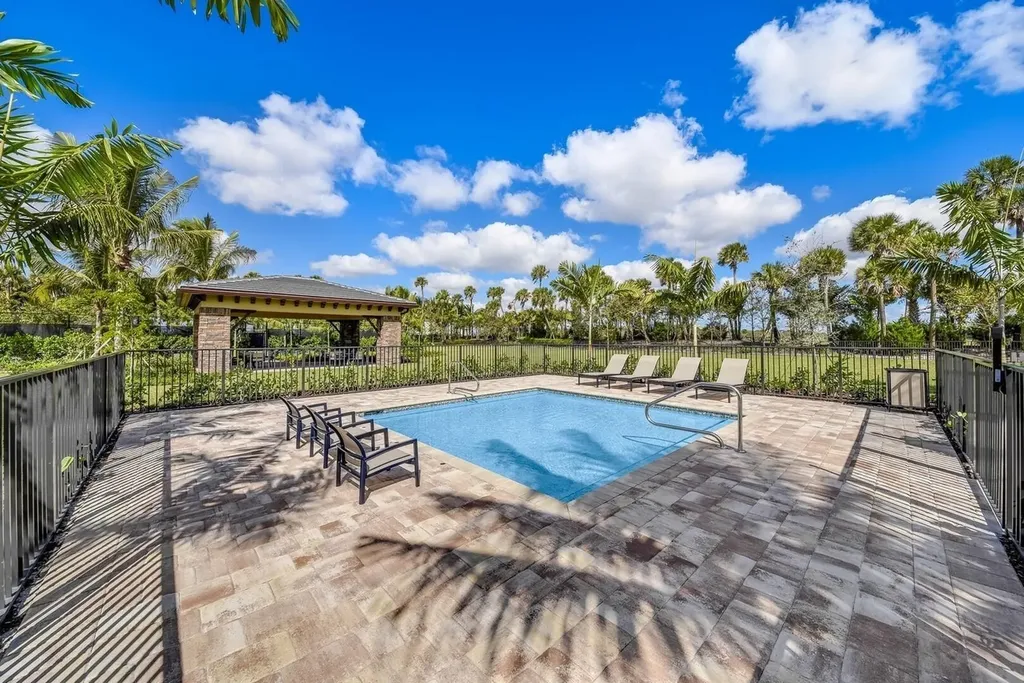 8644 Grand Prix Lane Boynton Beach FL 33472