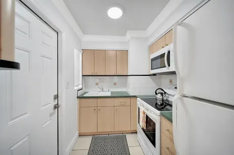 2724 NE 14th Street Fort Lauderdale FL 33304
