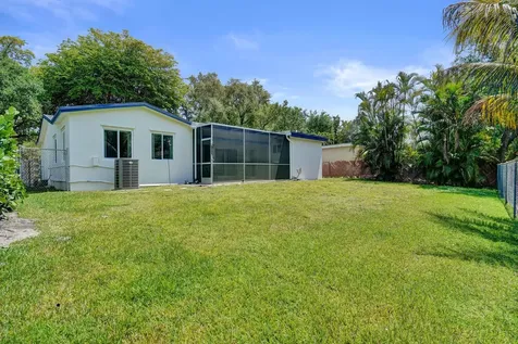 5211 SW 91st Terrace Cooper City FL 33328