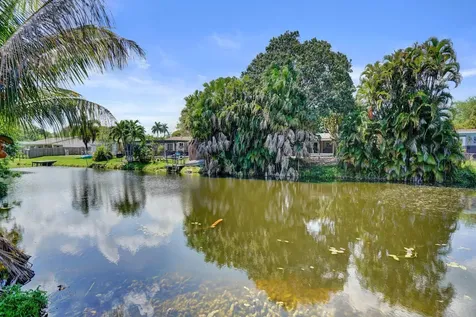 5211 SW 91st Terrace Cooper City FL 33328