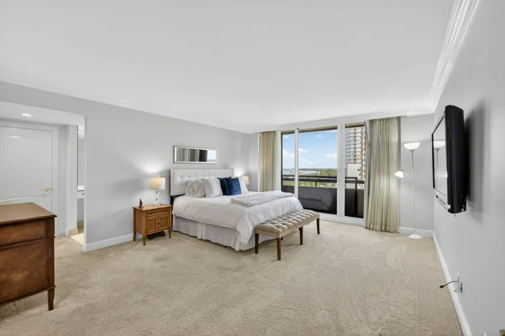 4000 N Ocean Drive Singer Island FL 33404