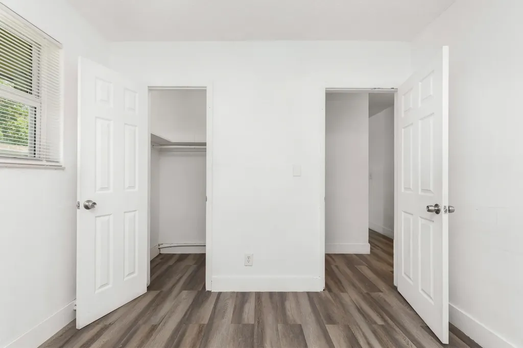 5521 SW 34th Street Pembroke Park FL 33023