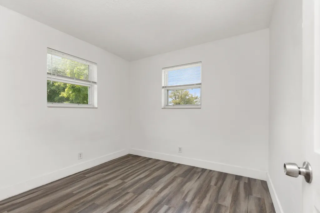 5521 SW 34th Street Pembroke Park FL 33023