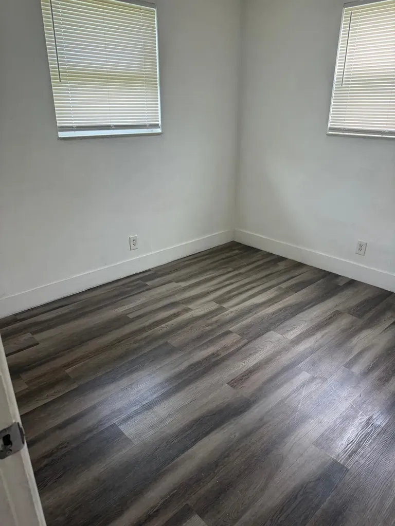 5521 SW 34th Street Pembroke Park FL 33023