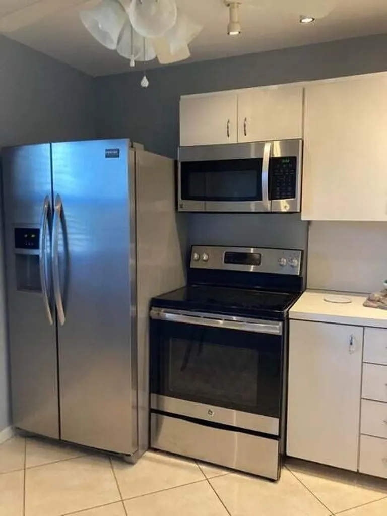 300 NE 26th Avenue NE Boynton Beach FL 33435