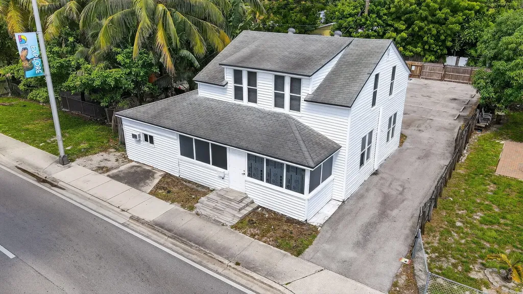 220 SW 16th Street Dania Beach FL 33004