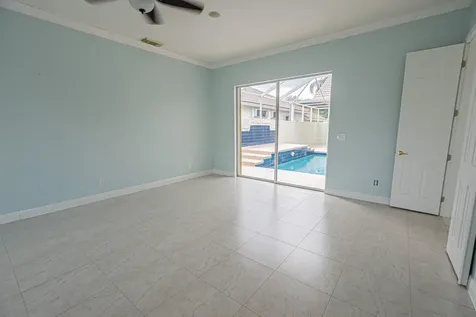 668 SW Lake Charles Circle Port St Lucie FL 34986
