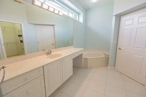 668 SW Lake Charles Circle Port St Lucie FL 34986