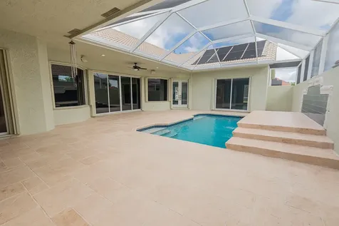 668 SW Lake Charles Circle Port St Lucie FL 34986