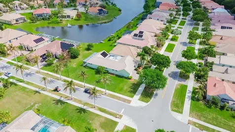668 SW Lake Charles Circle Port St Lucie FL 34986