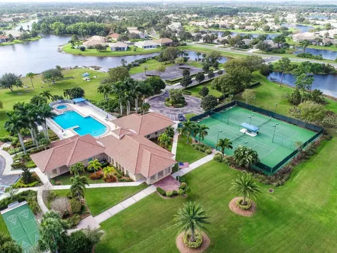 668 SW Lake Charles Circle Port St Lucie FL 34986