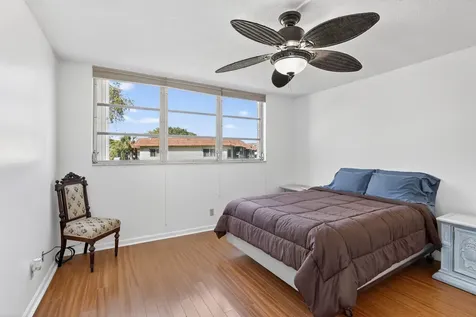 8921 S Hollybrook Boulevard Pembroke Pines FL 33025