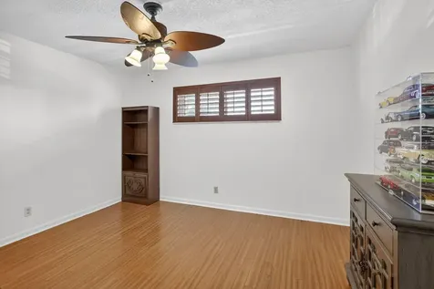 8921 S Hollybrook Boulevard Pembroke Pines FL 33025